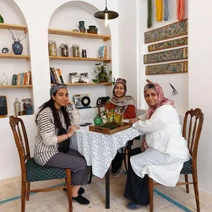 کافه گلاب 3