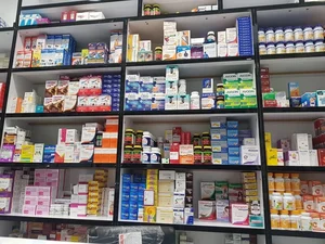 داروخانه دکتر نیلوفر حدادی 3