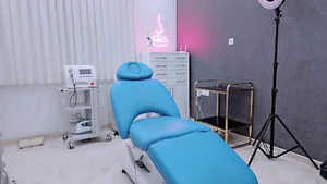 کلینیک زیبایی و لیزر دکتر بهرادفر