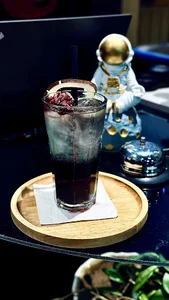 Cafe Moon-کافه مون