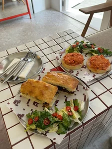 کافه آذ