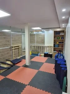 کاردرمانی گفتاردرمانی شفق