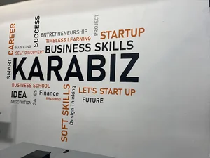 مدرسه کسب و کار کارابیز