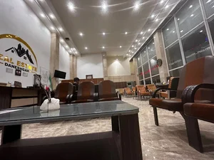 مشاورین املاک دانشگر