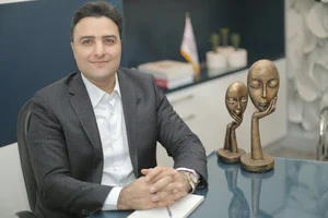 دکتر امین جواهری