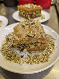 باقلوا کریم اوغلو