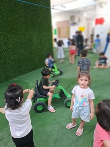 مهدکودک چتر آبی 4