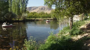 تالاب ساحلی و جنگلی زیبای چشمه کرسف