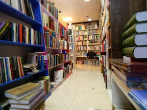 کتاب فروشی نشر وارش 2