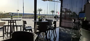 صبحانه خوری مادر