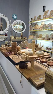 گالری نارون
