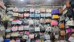 فروشگاه کیف برجاس