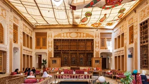 هتل سنتی ملک التجار