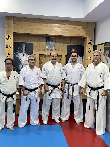 باشگاه کیوکوشین کاراته آرش