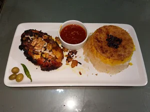 کافه و سفره خانه سنتی لیان