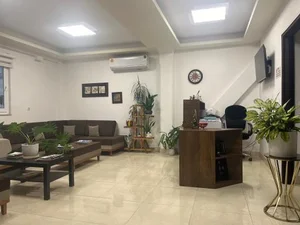 مطب پزشکی زیبایی دکتر نرجس قربانی 4
