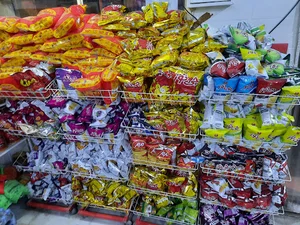 فروشگاه مواد غذایی زیتون