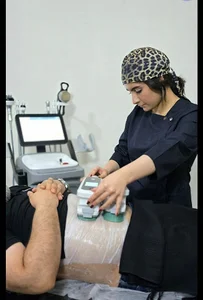 کلینیک لاغری زیبایی، لیزر آریافر