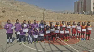 آکادمی فوتبال دخترانه پورناک