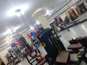 کلوپ ورزشی بانوان بهارستان