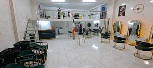 آکادمی ملکه یخی الناز حیدری