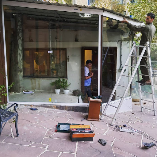 Radman glass and mirror, شیشه بری رادمان