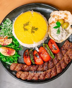 کافه رستوران و سینما رزکالی