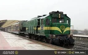 راهنمای انتخاب بهترین کوپه، واگن و صندلی قطار برای یک سفر ریلی راحت - وبلاگ  فدک