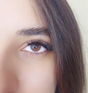 اکستنشن مژه و لیفت ابرو شقایق 3