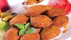 فلافلی عمو اکبر