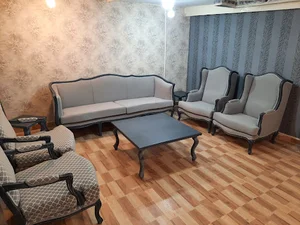 مبلمان کرمی