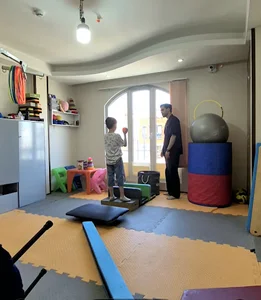 مرکز توانبخشی تخصصی کودکان نورآفرین