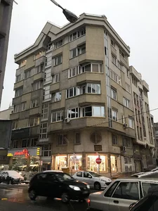 شرکت پرستار سالمند و کودک اول سفیر سلامت