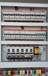 فقط واتساپ. برق صنعتی (فروشگاه اینترنتی)