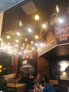 فست فود اژدر اژدها پلاس