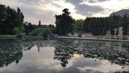 Taq-Bostan Lake