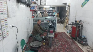 تعمیرگاه ولوازم یدکی موتورسیکلت دایی محمود