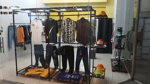 فروشگاه پوشاک مردانه پیک