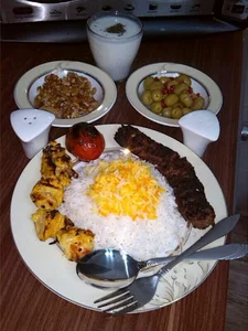 رستوران بانی چاو