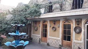 رستوران و سفره‌خانه محلی کوچه باغ