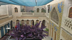 رستوران گل‌آرا