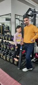 باشگاه بدنسازی آریامن
