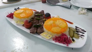 رستوران آرش تیران