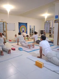 Tabriz Yoga 3