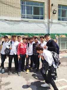 دبیرستان حافظ