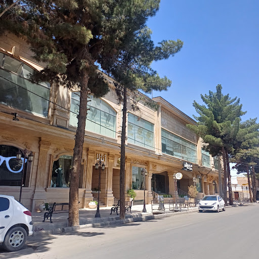 مانتو تک تاز