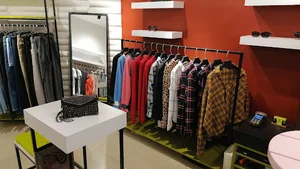 چیچیکاROMAXSHOPPINGرومکس شاپینگ