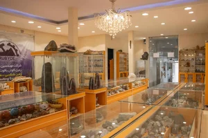 جواهر فروشی سنگ و یاقوت کویر