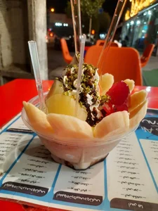 آبمیوه و بستنی عمو علی 2