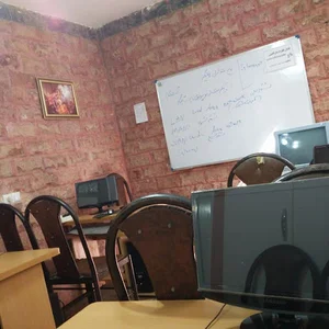 آموزشگاه کامپیوتر-خدمات آموزشی دارالفنون